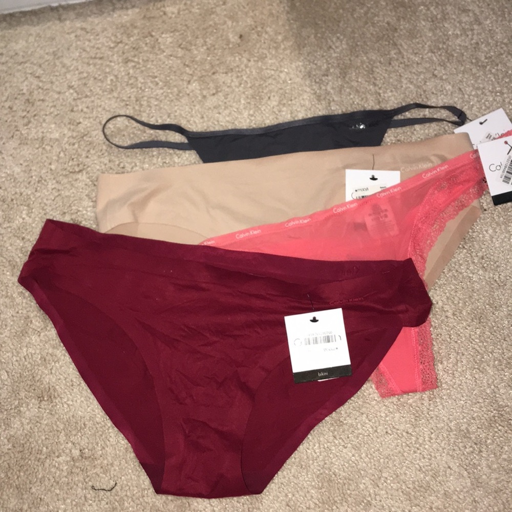 4 Calvin Klein NWT underwear - size medium